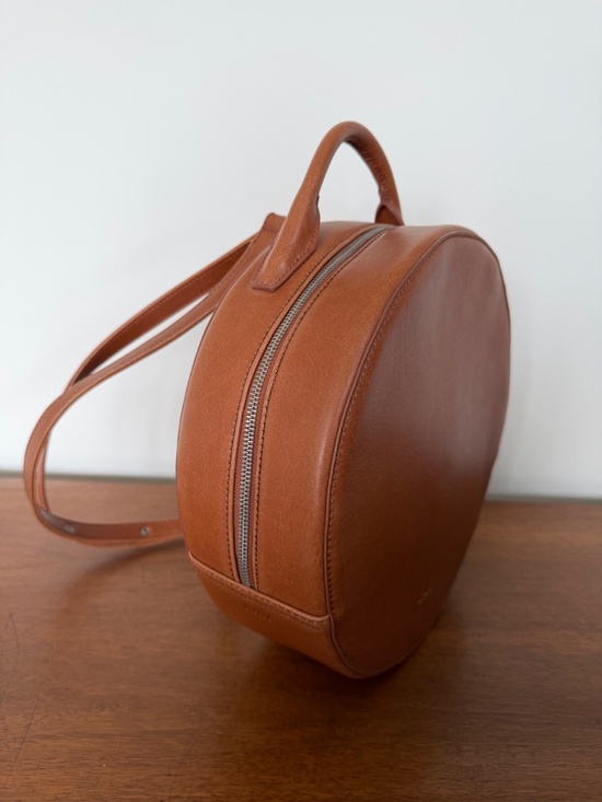 KIARA Vegan Round Backpack - Vintage main image 5